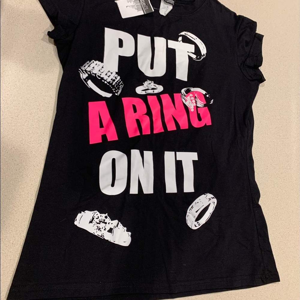 TSHIRT Put a ring on it